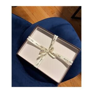Made in Italy gift box with ribbon